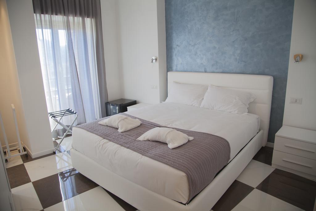 Saint Peter'S Luxury Domus Hotel โรม ภายนอก รูปภาพ